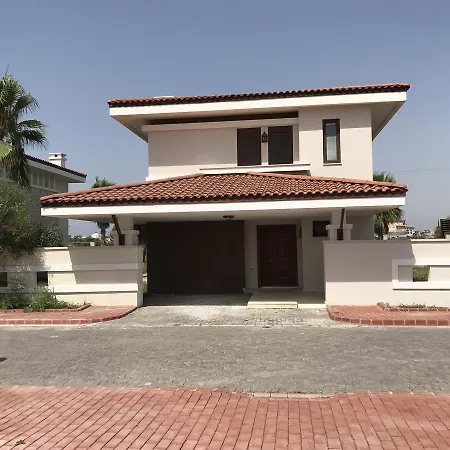 Villa Evre 1 *